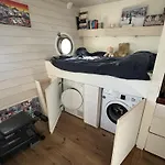 Stunning Boat With A View Båthotell Amsterdam