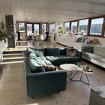 Båthotell Stunning Boat With A View