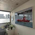 Stunning Boat With A View * Ámsterdam