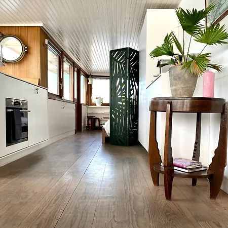 Botel Stunning Boat With A View