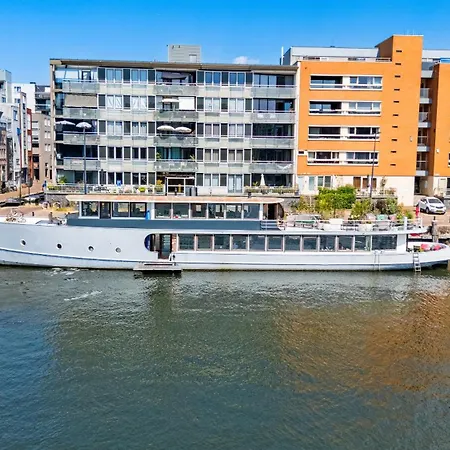 Stunning Boat With A View Botel Amsterdam