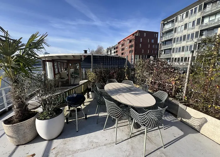 Stunning Boat With A View *